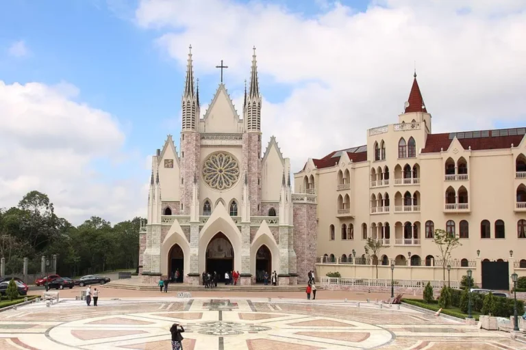 Prefeitura de Cotia – SP abre Processo Seletivo 2025 para 45 vagas de Agente Comunitário de Saúde com salário de R$ 3.036,00